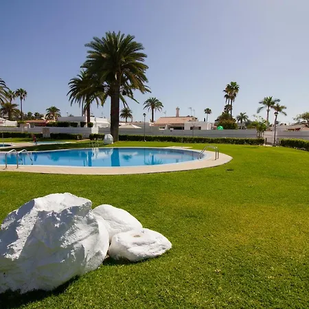 Holycan Bungalow - Solarium & Garden Holiday home *