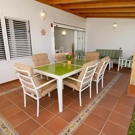 Holycan Bungalow - Solarium & Garden